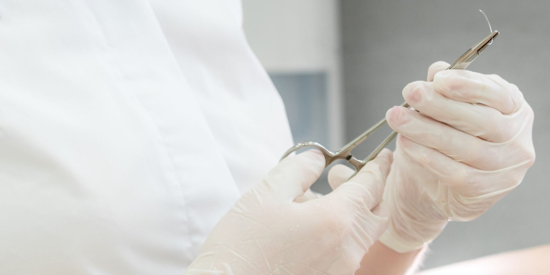 Sutures (1)